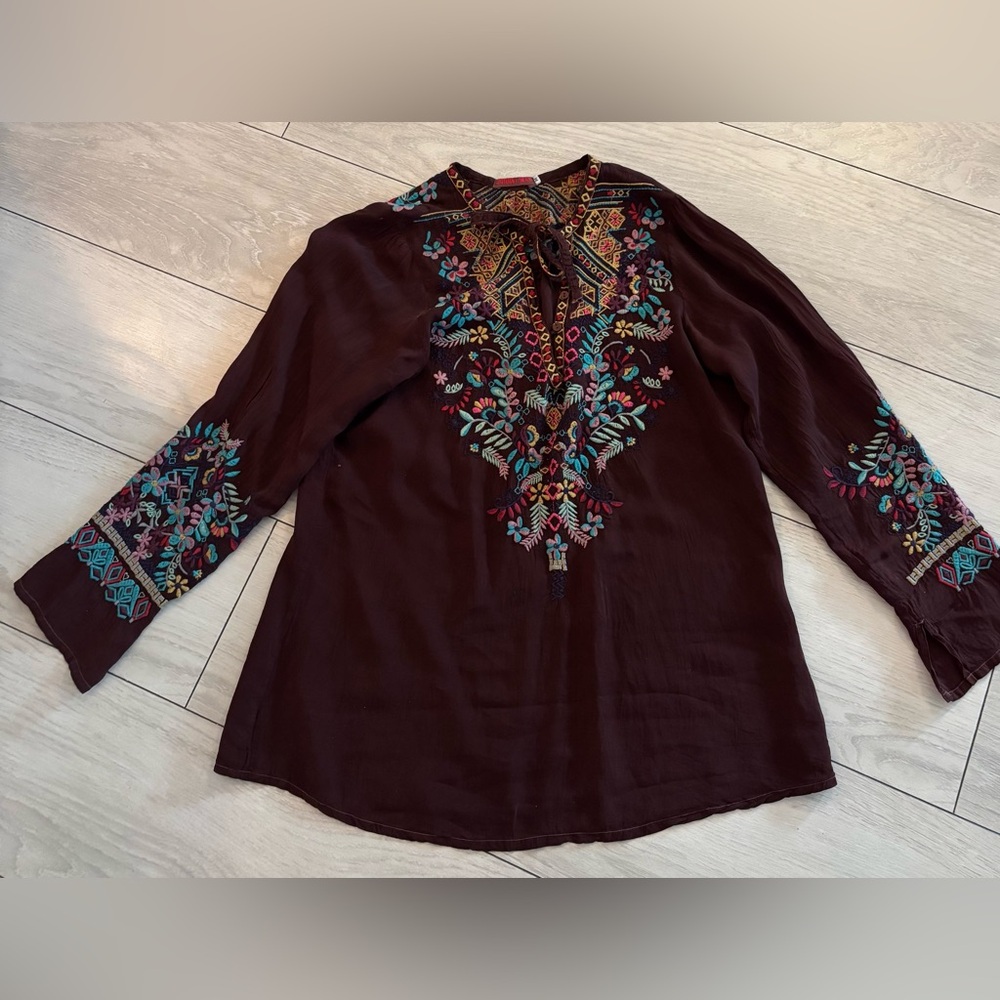 Beautiful Johnny Was brown embroidered blouse